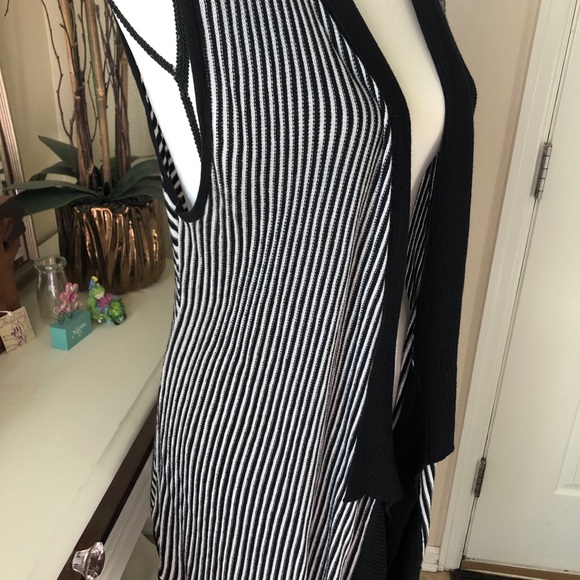 Women’s Cach’e Knitted Striped Sweater Cardigan - Picture 2 of 6